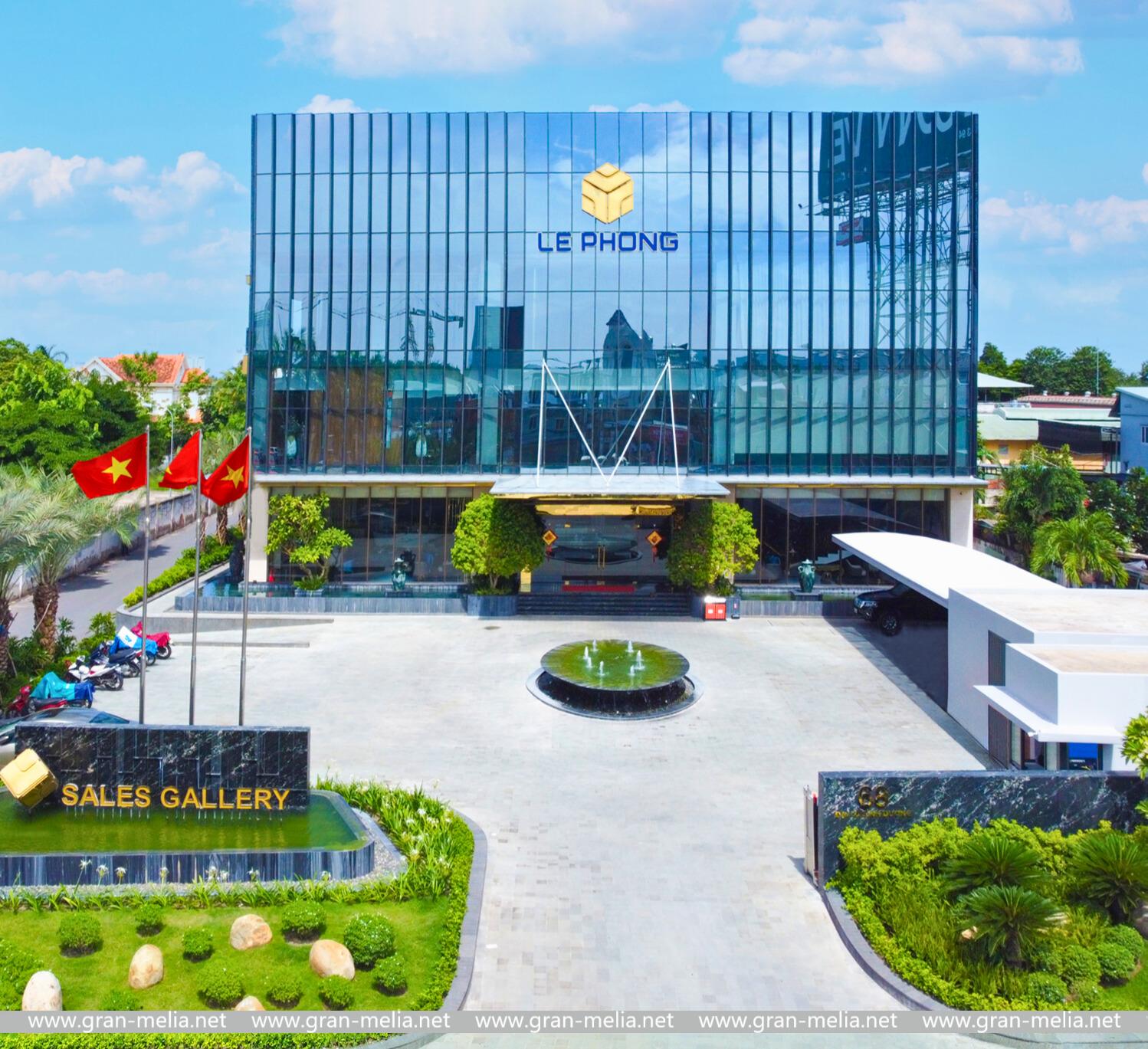 Mô tả hình ảnh: Tòa cao ốc chuyên về văn phòng của Công ty Lê Phong.